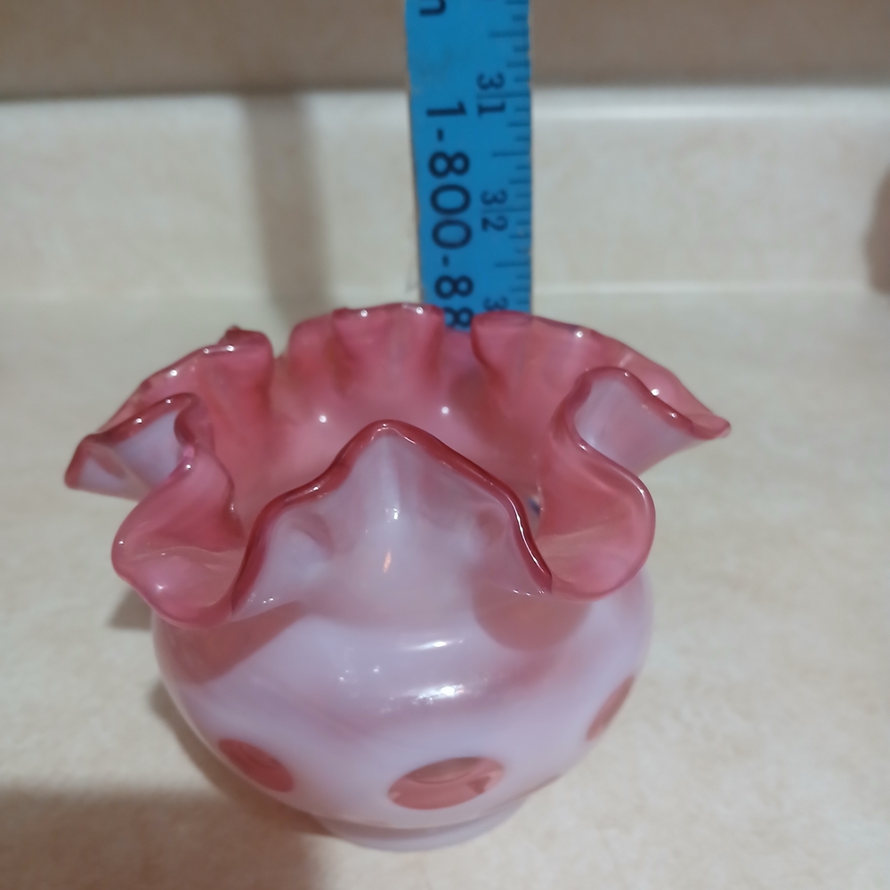 Charming Pink Ruffled Glass Vase
